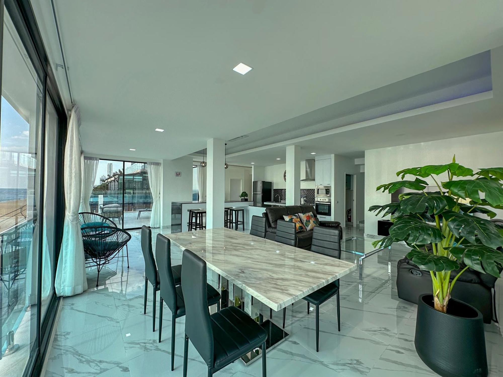 Stunning Beachfront View Luxurious Apartment 40 Jomtien Beach Exterior foto